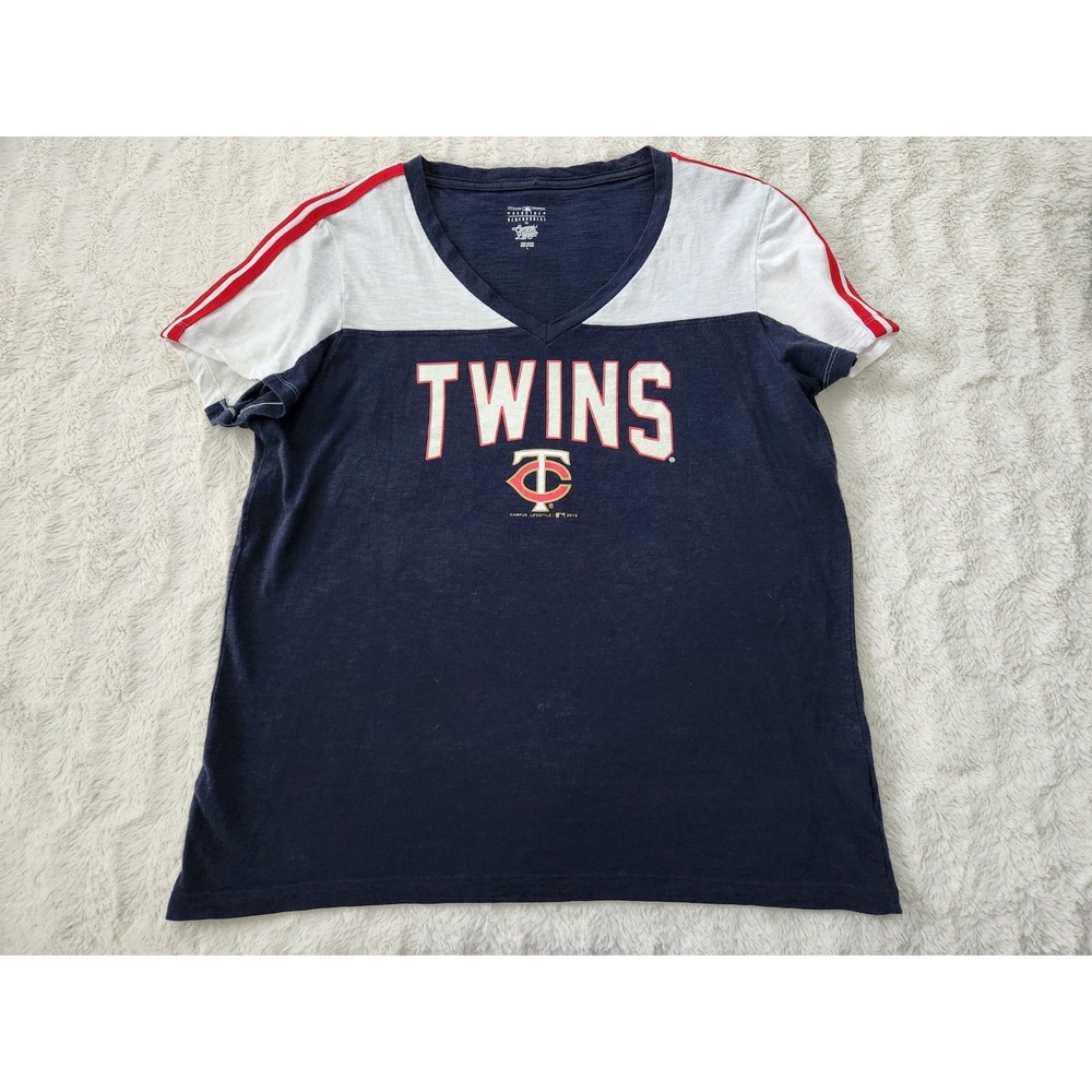 Campus Lifestyle Twins MLB Womens Graphic V Neck T Shirt Size Large - Picture 2 of 6